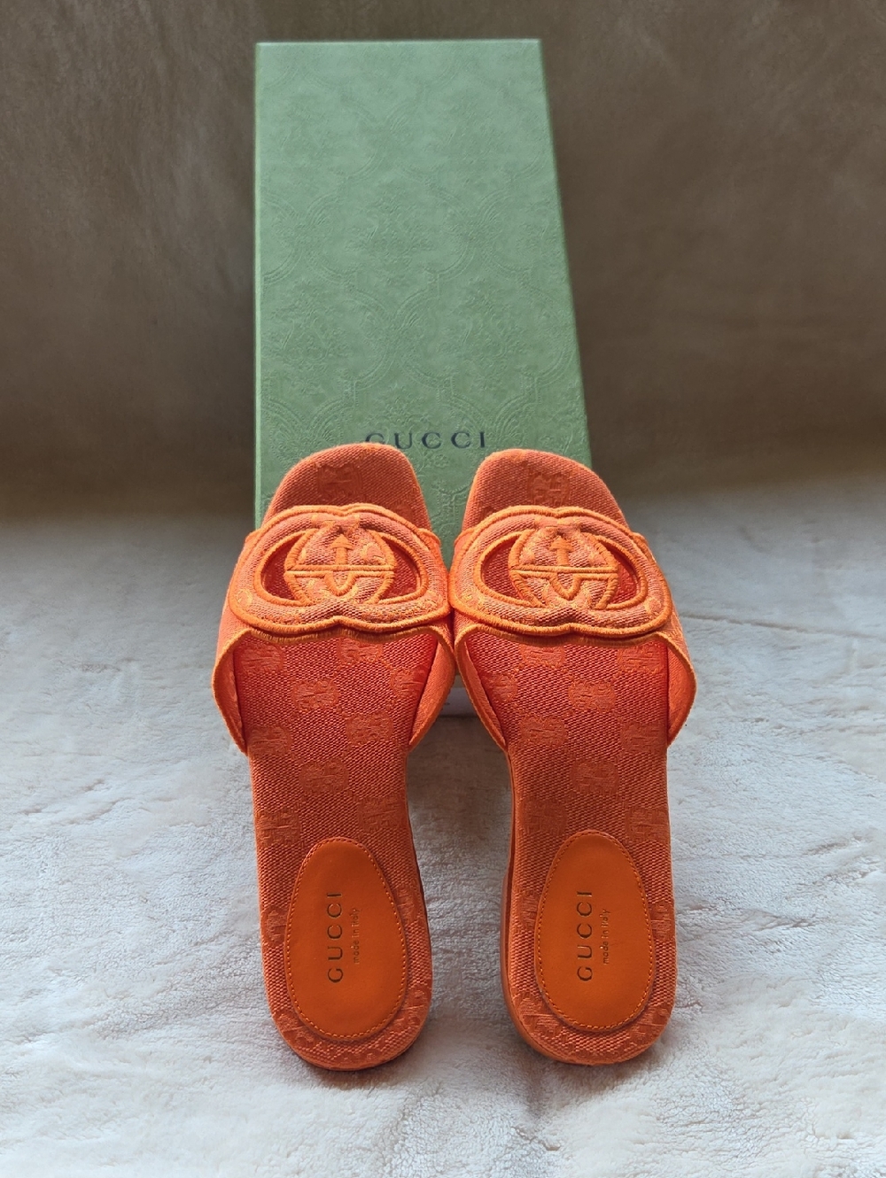 Gucci Orange Embroidered GG Slide Sandals - Picture 2 of 4